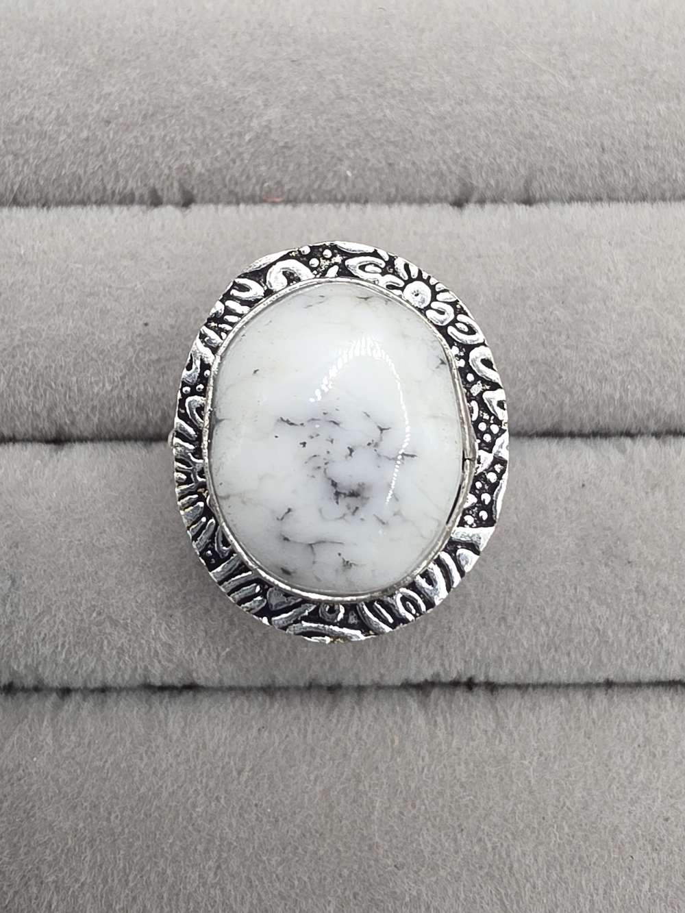 Dendritic Oval Statement Ring Size 7 with Ornate Silver PlatedSetting